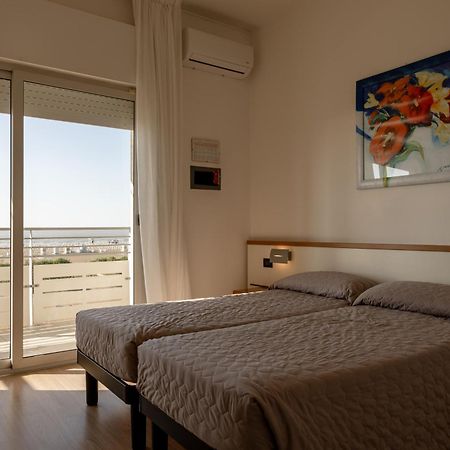 Hotel Continental Caorle Esterno foto