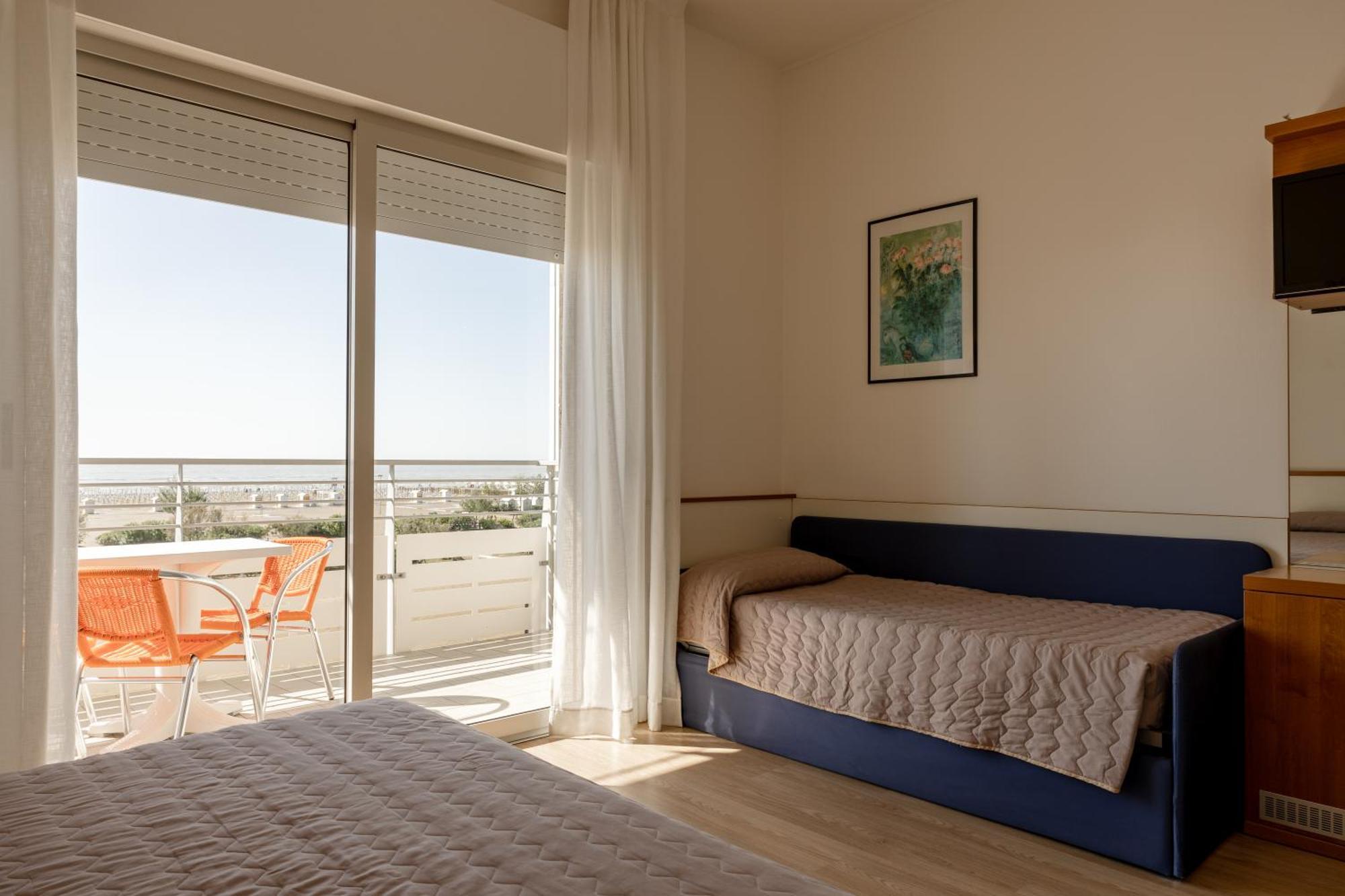 Hotel Continental Caorle Esterno foto