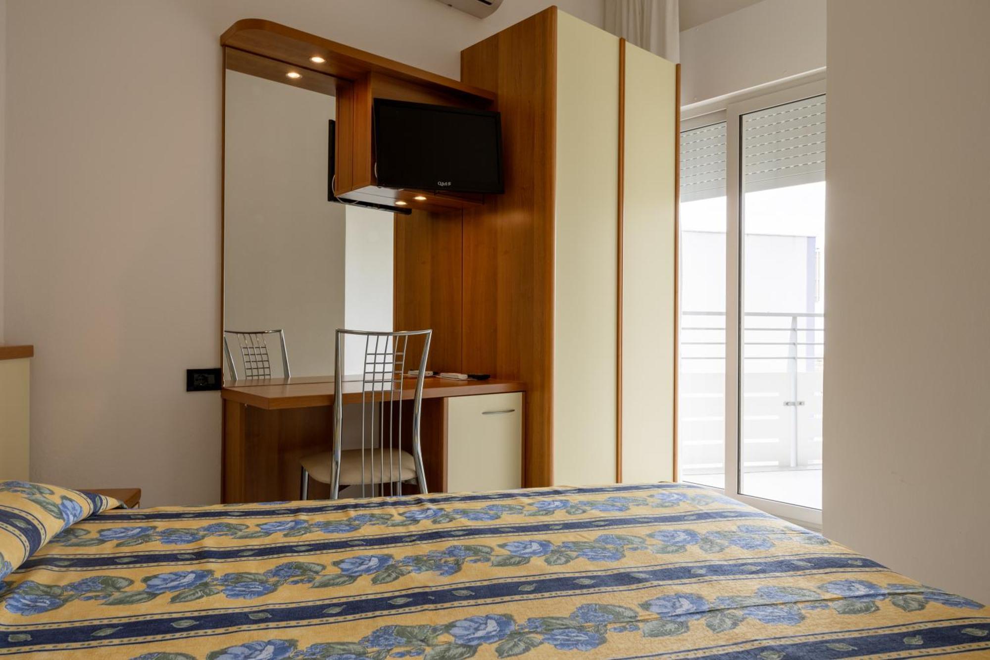 Hotel Continental Caorle Esterno foto