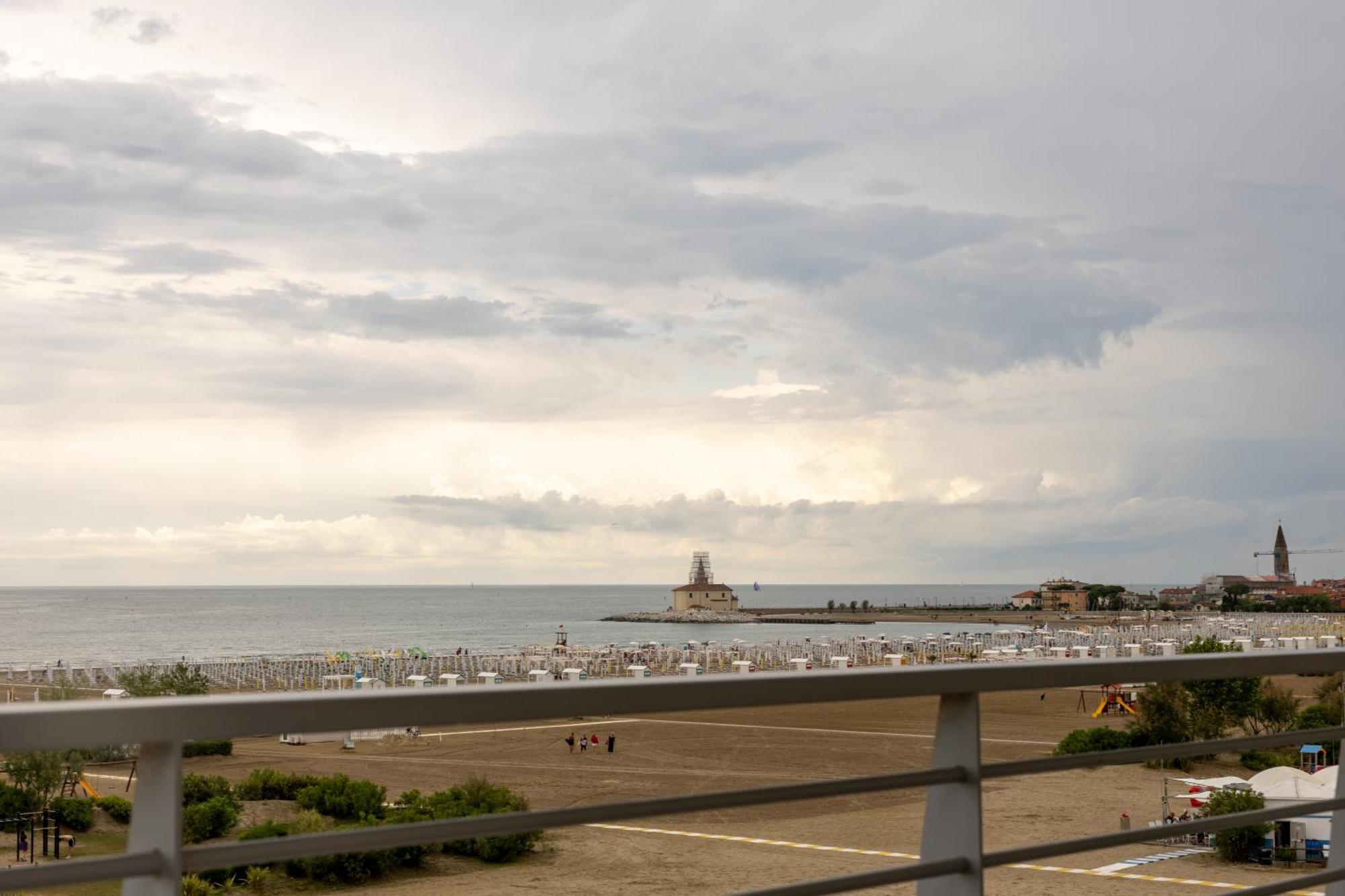 Hotel Continental Caorle Esterno foto