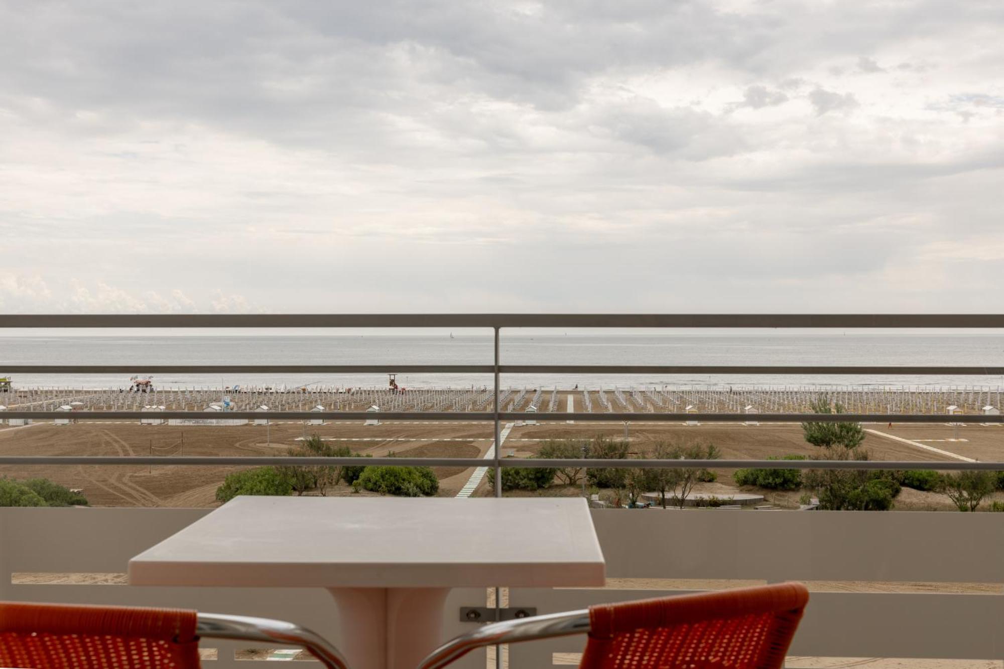 Hotel Continental Caorle Esterno foto