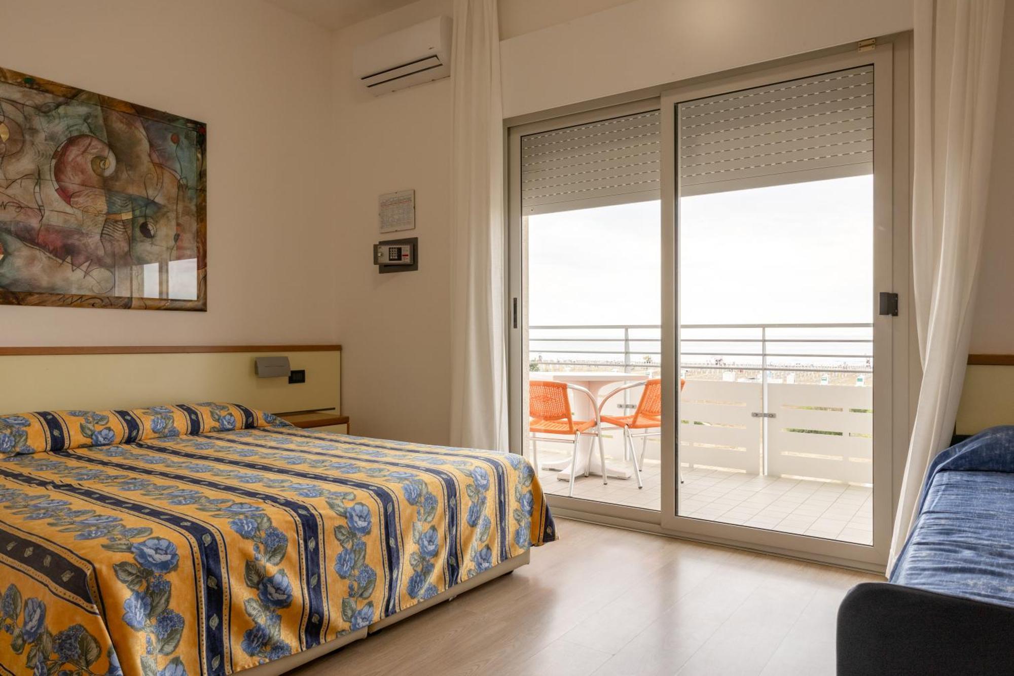Hotel Continental Caorle Esterno foto